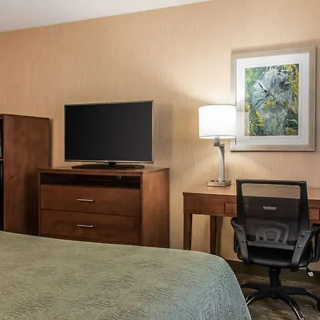 Quality Inn Bedford Exterior photo
